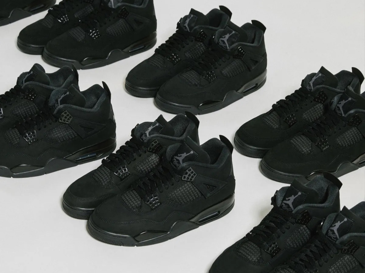 ПОВНЕННЯ ЗАПАСІВ: Air Jordan 4 “Black Cat”