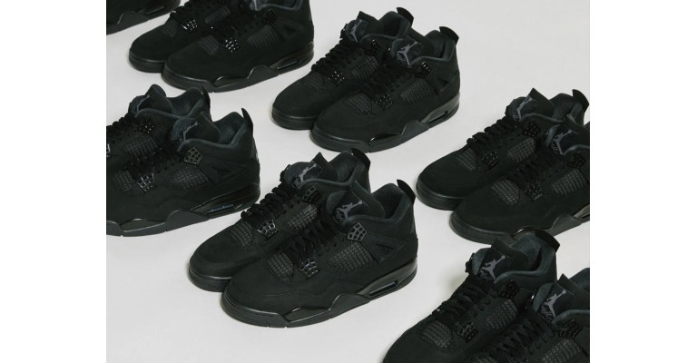 ПОВНЕННЯ ЗАПАСІВ: Air Jordan 4 “Black Cat”