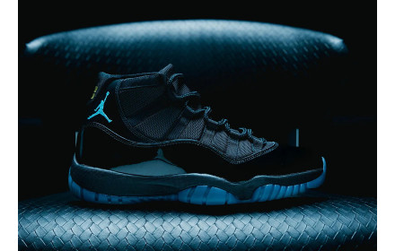 Де купити сині кросівки Jordan 11 кольору Gamma