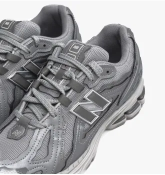 Кросівки жіночі New Balance 1906 Protection Pack фото 2