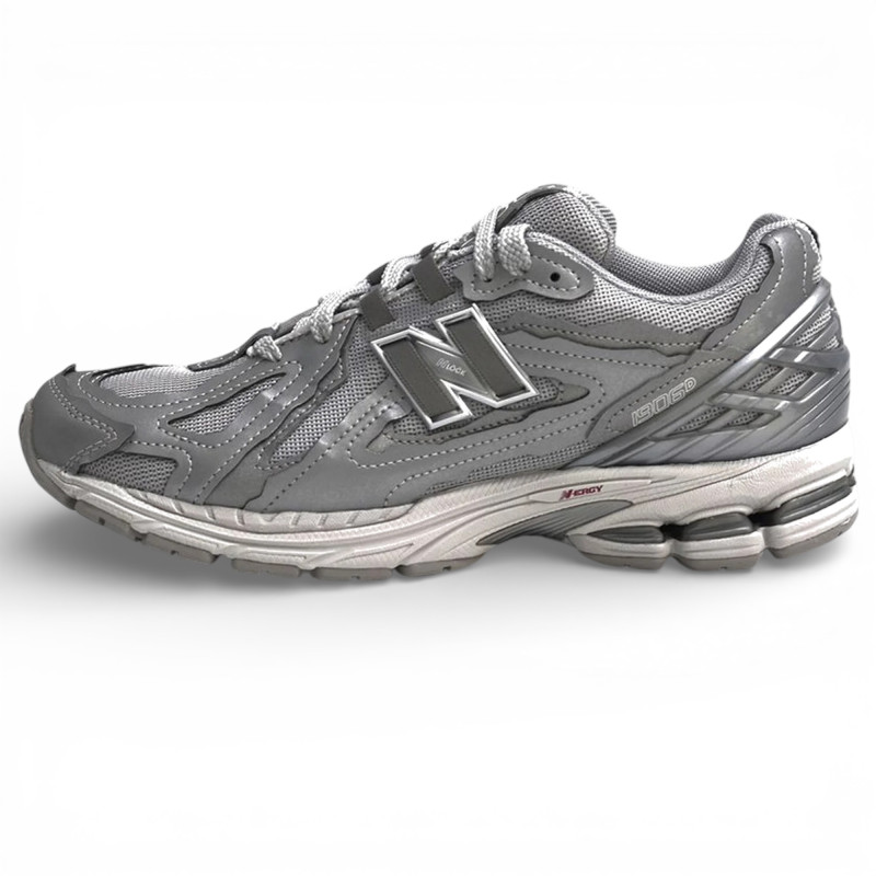 Кросівки жіночі New Balance 1906 Protection Pack фото