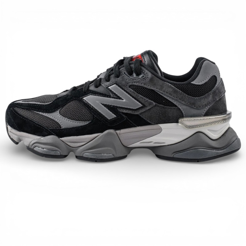 Кросівки жіночі New Balance 9060 фото