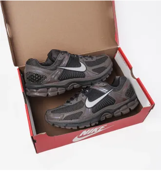 Кросівки чоловічі Nike Zoom Vomero Cave Stone фото 4