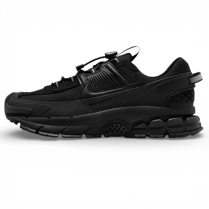 Кросівки жіночі Nike Zoom Vomero Roam Black фото