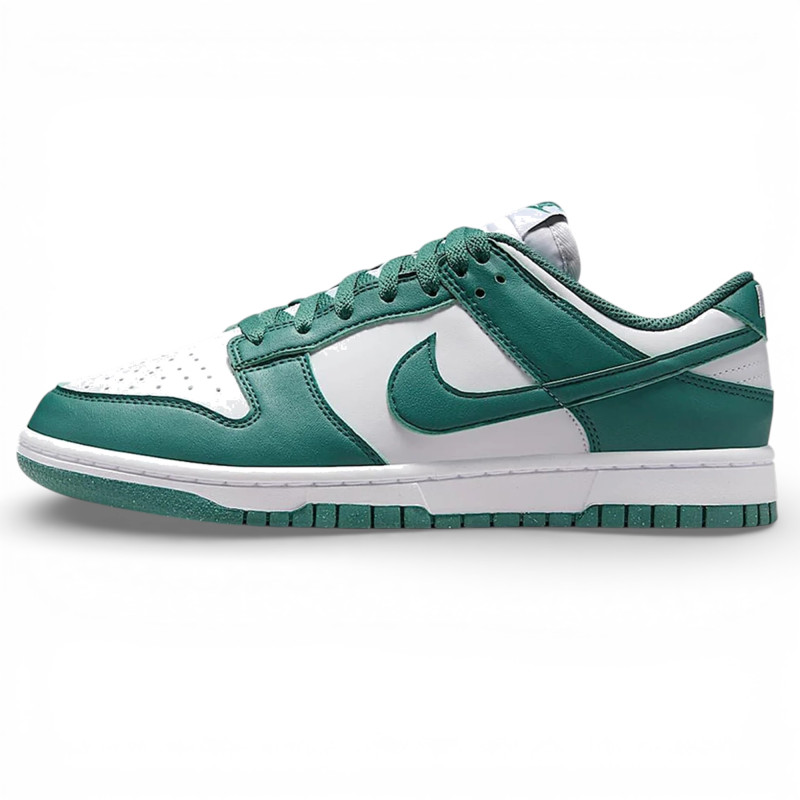 Кросівки жіночі Nike Dunk Low Retro NN фото