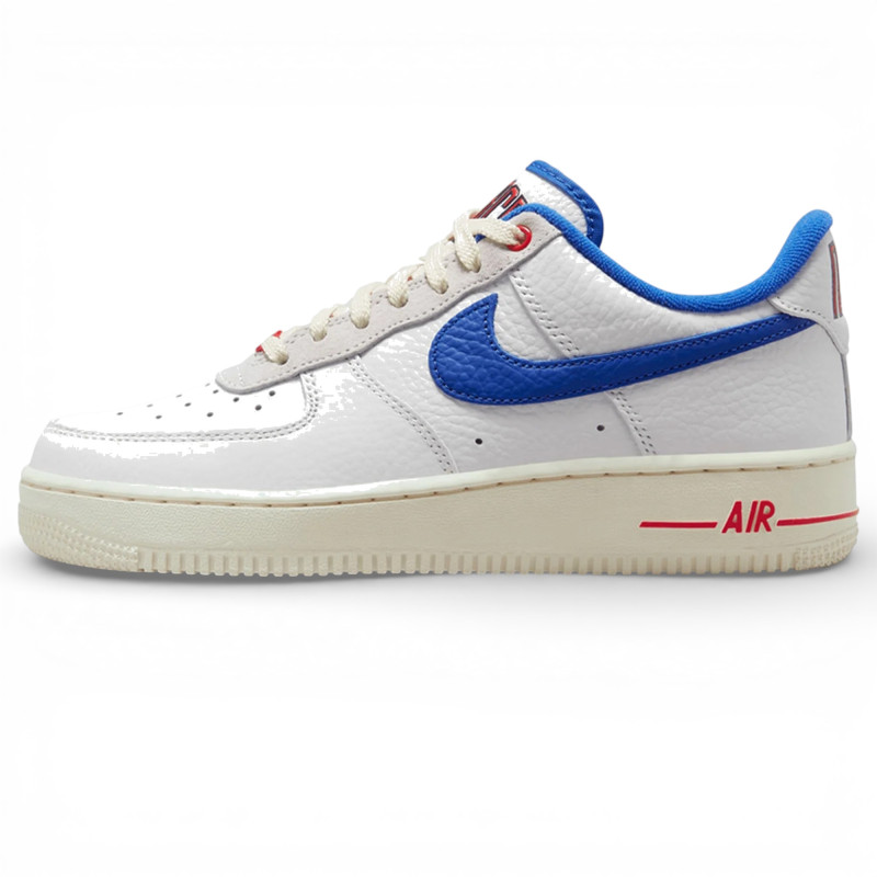 Кросівки жіночі Nike Air Force 1 Low LX фото