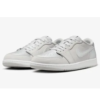 Кроссовки женские Jordan 1 Low OG Metalic Silver фото 2