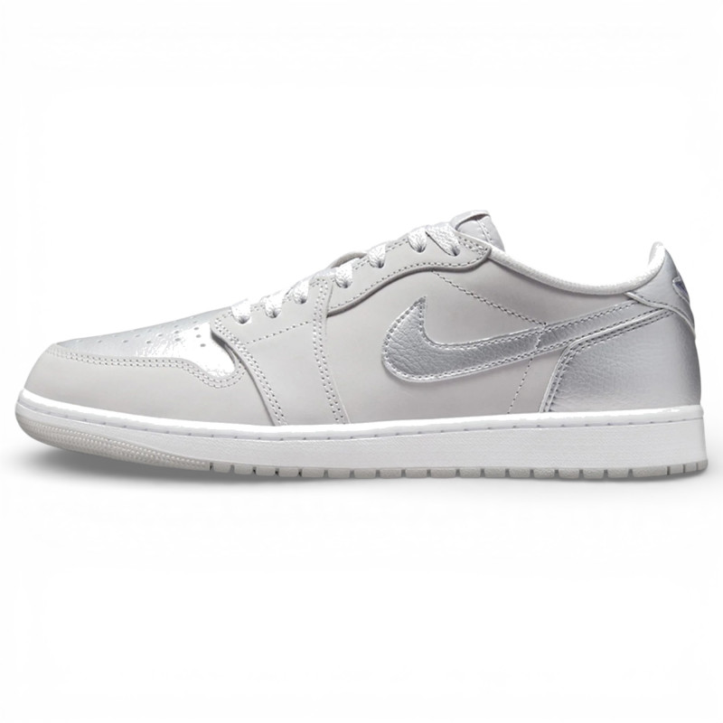 Кроссовки женские Jordan 1 Low OG Metalic Silver фото
