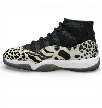 Женские кроссовки Air Jordan 11 Animal Instinct (W)