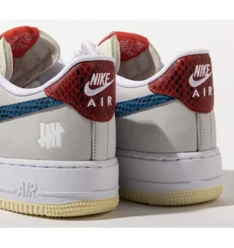 Кроссовки Nike Air Force 1 Low SP Undefeated 5 On It Dunk vs. AF1 фото 3