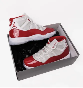 Мужские кроссовки Air Jordan 11 Retro Cherry (2022) фото 6