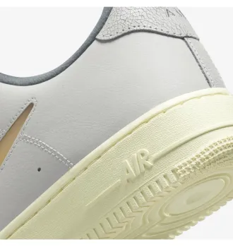 Кроссовки Nike Air Force 1 Low 07 Jewel Light Bone Coconut Milk фото 4