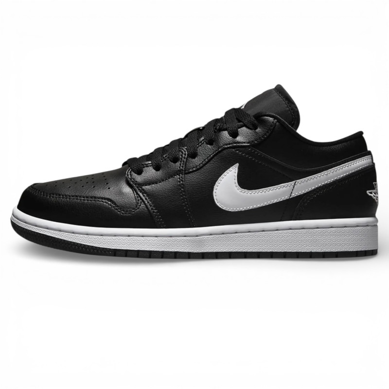 Женские кроссовки Air Jordan 1 Low Black White (2022) (W) фото