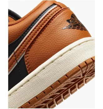 Кросівки жіночі Air Jordan 1 Low SE Sport Spice фото 3