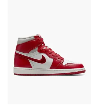 Кросівки жіночі Air Jordan 1 Retro High OG Varsity Red фото 5