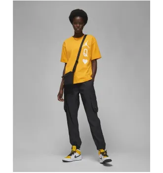 Футболка жіноча Air Jordan Flight WomenS T-Shirt Yellow фото 3