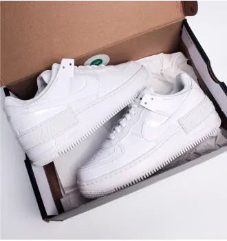 Кросівки жіночі Nike Air Force 1 Low Shadow Triple White фото 12