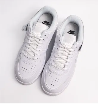 Кросівки жіночі Nike Air Force 1 Low Shadow Triple White фото 11