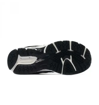 Кросівки New Balance 2002R Black фото 3
