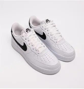 Кросівки чоловічі Nike Air Force 1 Low 07 White Black Pebbled Leather фото 7