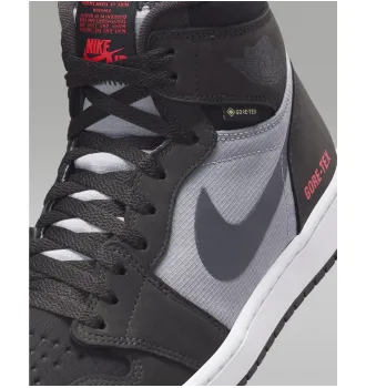 Кросівки чоловічі Air Jordan 1 Retro High Element Gore-Tex Black Infrared фото 4