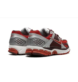 Женские кроссовки Nike Zoom Vomero 5 Mystic Red фото 4
