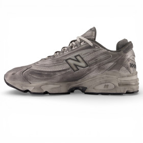 Мужские кроссовки New Balance 1000 Silver Metallic Distressed