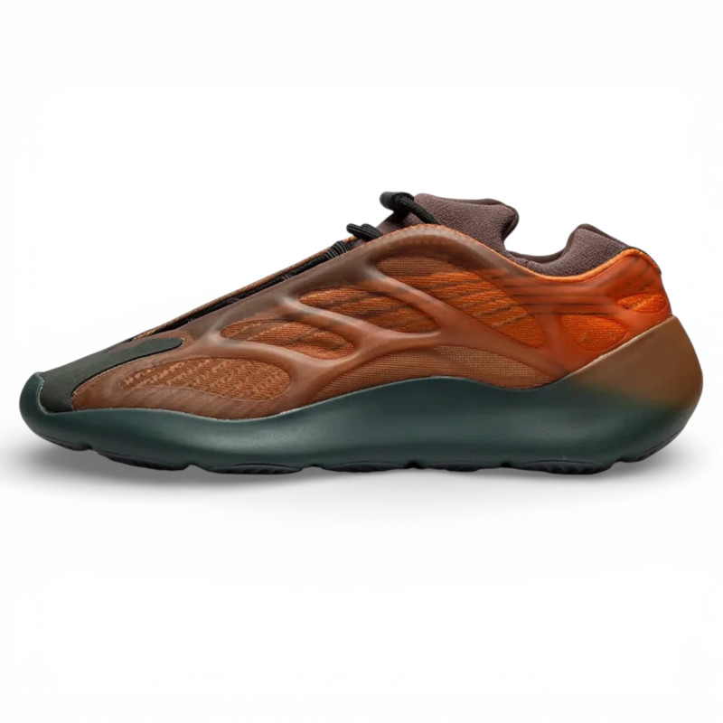 Кроссовки adidas Yeezy 700 V3 Copper Fade фото