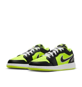 Кроссовки Air Jordan 1 Low SE Black Cat Volt фото 6