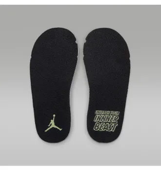 Кроссовки Air Jordan 11 Retro Black Barely Volt (GS) фото 10