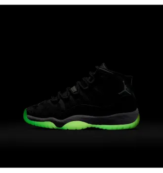 Кроссовки Air Jordan 11 Retro Black Barely Volt (GS) фото 11