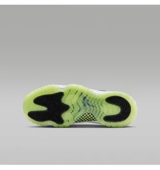 Кроссовки Air Jordan 11 Retro Black Barely Volt (GS) фото 12